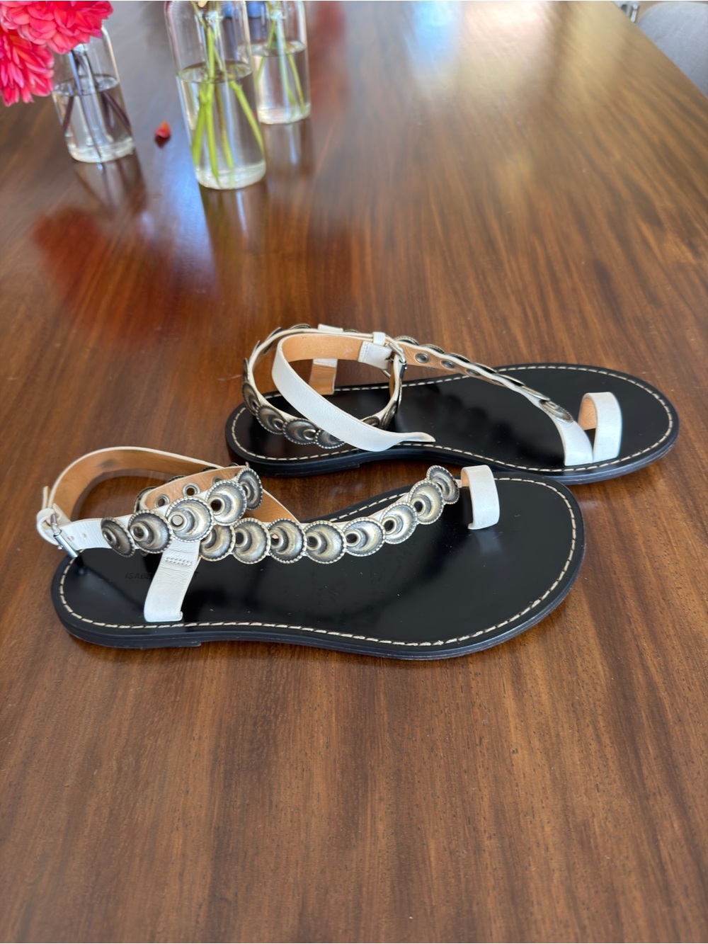 Isabel Marant White Leather Sandals with Silver Disc Embellishments - Picture 8 of 9